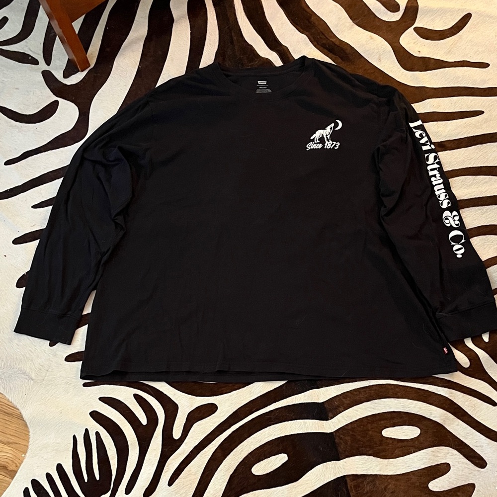 Levi's Black Long Sleeve Tee with Graphic